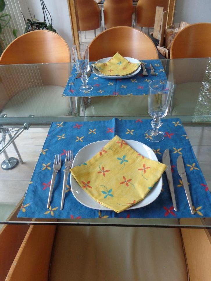 Artisanal - Set van 12 placemats + 12 servetten - nieuw, Huis en Inrichting, Tafelkleden, Zo goed als nieuw, Rechthoek, Binnen