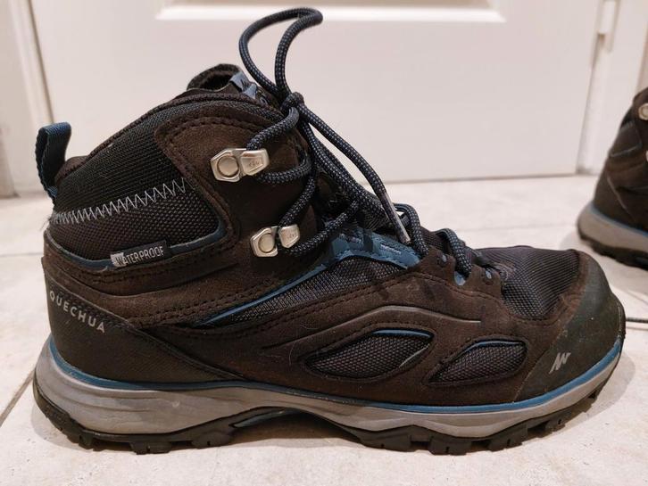 Bergschoenen bergbottines wandelschoenen maat 40 quechua, Kinderen en Baby's, Kinderkleding | Schoenen en Sokken, Gebruikt, Sportschoenen