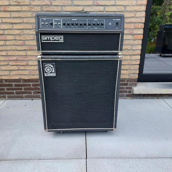AMPEG bass amp, Muziek en Instrumenten, Versterkers | Bas en Gitaar, Gebruikt, Basgitaar, 100 watt of meer, Ophalen