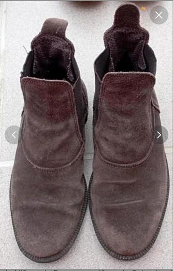 Schoenen  beschikbaar voor biedingen