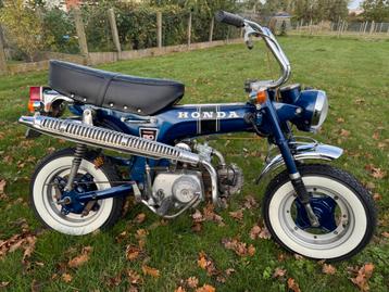 Honda dax st50 beschikbaar voor biedingen