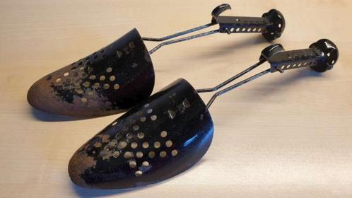 1 paar vintage, retro zwart ijzer Duco pasvormen vr schoenen, Kleding | Heren, Schoenen, Zwart, Ophalen of Verzenden