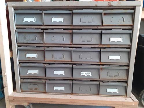 Oude metalen ladekast, Doe-het-zelf en Bouw, Gereedschapskisten, Gebruikt, Ophalen