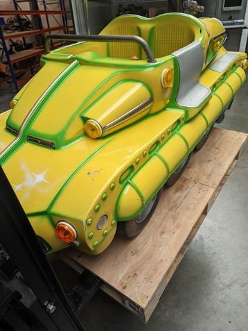 Pantservoertuig kindercarrousel RETRO beschikbaar voor biedingen