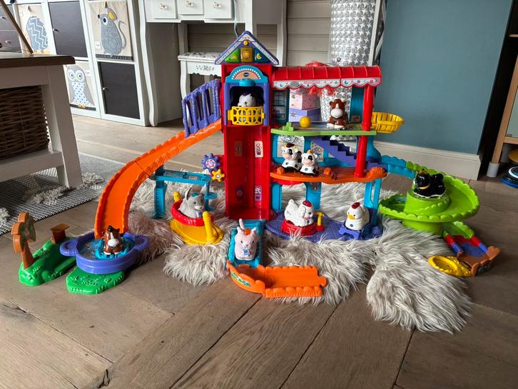 Vtech dierenhotel met 11 zoef zoef diertjes, Kinderen en Baby's, Speelgoed | Racebanen, Zo goed als nieuw, Onderdelen, Ophalen