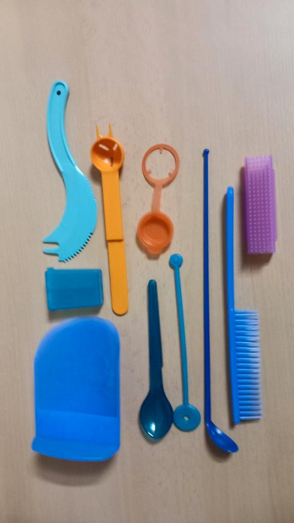 Gadgets Tupperware (5), Maison & Meubles, Cuisine| Tupperware, Comme neuf, Bleu, Vert, Orange, Enlèvement ou Envoi