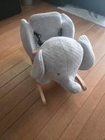 Nattou schommelolifant, Enlèvement