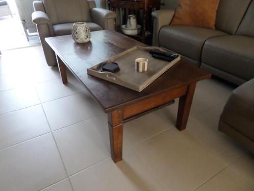 eiken salontafen met eventueel een wollen vloermat, Huis en Inrichting, Tafels | Salontafels, Zo goed als nieuw, Minder dan 50 cm