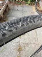 Pneu decathlon B’twin trekking speed 700x38, Fietsen en Brommers, Fietsonderdelen, Ophalen, B-Twin Decathlon, Gebruikt, Band