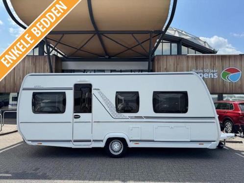 Fendt Apero 515 SG 2024 MEGA KORTING!, Caravans en Kamperen, Caravans, tot en met 4, 1250 - 1500 kg, Rondzit, Fendt, 2 aparte bedden