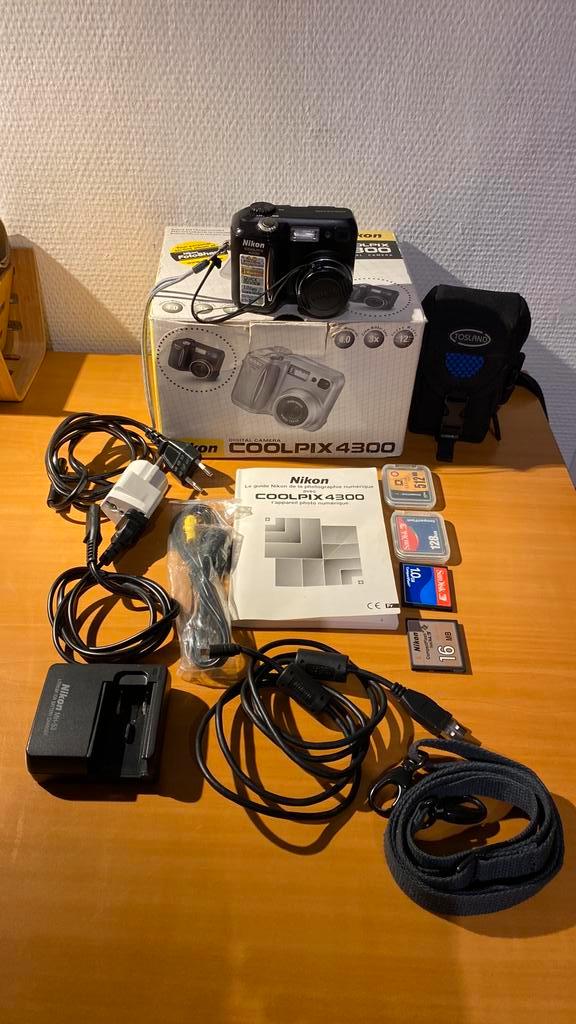 Nikon coolpix4300, TV, Hi-fi & Vidéo, Caméscopes analogiques, Enlèvement