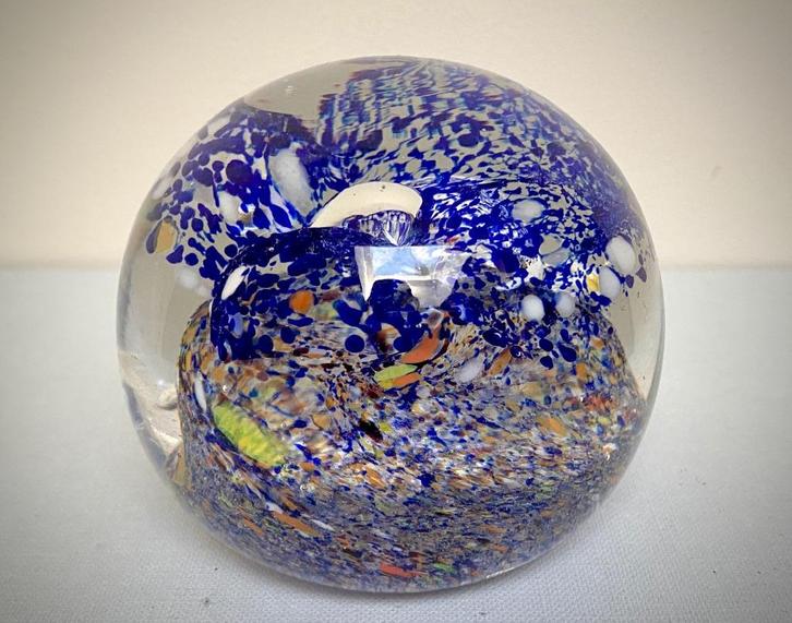 Val Saint Lambert Ancient Sulphide Ball Paper Press, Antiek en Kunst, Antiek | Glaswerk en Kristal, Ophalen of Verzenden