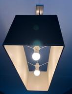 Lustre noir, Enlèvement, Utilisé