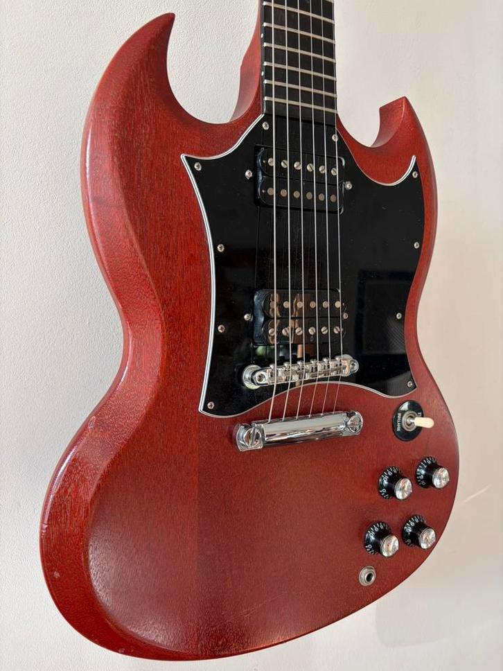 Gibson sg spécial faded cherry 2002-rare, Musique & Instruments, Instruments à corde | Guitares | Électriques, Utilisé, Solid body