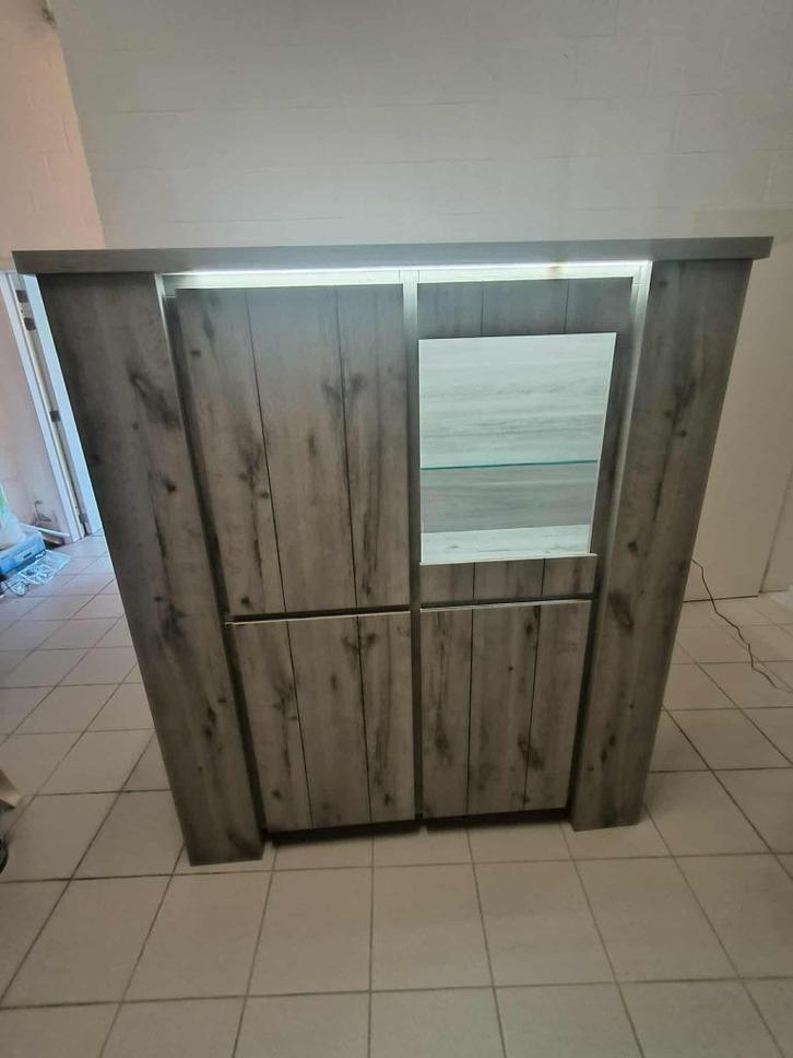 Verlichte barkast met 4 compartimenten - ZEER goede staat!, Huis en Inrichting, Kasten | Buffetkasten, Zo goed als nieuw, 150 tot 200 cm