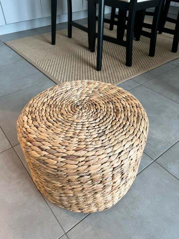 Pouf Maisons du Monde en fibres naturelles – très bon état beschikbaar voor biedingen