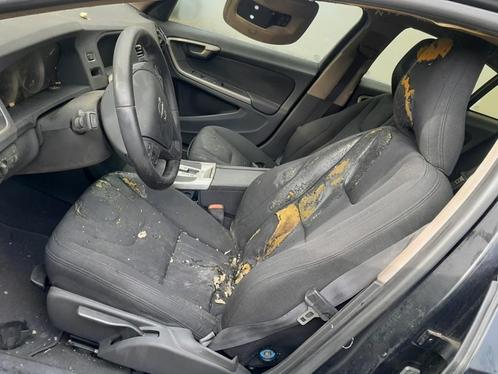 VEILIGHEIDSGORDEL LINKS VOOR Volvo S60 II (FS) (39800481), Auto-onderdelen, Interieur en Bekleding, Volvo, Gebruikt