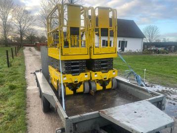 TE HUUR!! Schaarlift GMG 7,6m beschikbaar voor biedingen