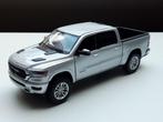 modelauto dodge ram laramie crew cab 2019 – zilv 1:27 19 cm, Hobby en Vrije tijd, Nieuw, Motormax, Ophalen of Verzenden, Auto