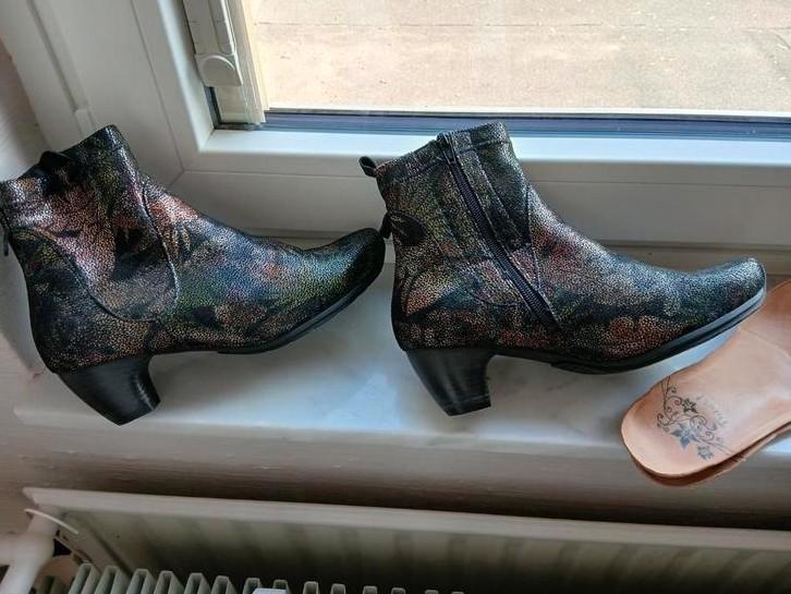 39,5 Think ! geschikt voor steunzolen, Kleding | Dames, Schoenen, Zo goed als nieuw, Lage of Enkellaarzen, Overige kleuren, Ophalen of Verzenden