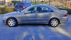 Mercedes c220 in een perfecte staat., Achterwielaandrijving, Zwart, 180 g/km, Leder