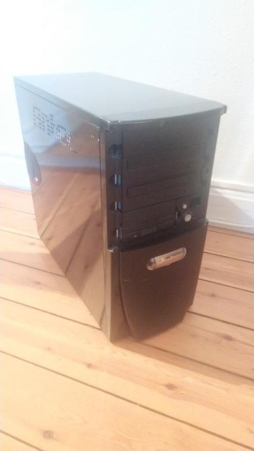 Multimedia-pc met dubbele dvd-branders, Computers en Software, Desktop Pc's, Refurbished, 3 tot 4 Ghz, HDD, Minder dan 4 GB, Ophalen