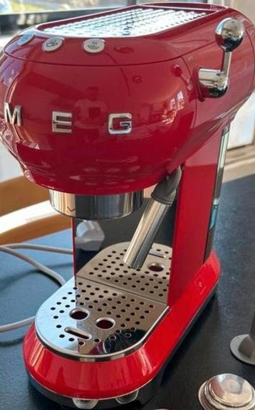 SMEG retro koffiemachine espresso met piston beschikbaar voor biedingen
