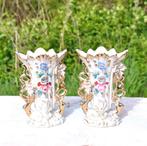 paire de vase religieux mariage en porcelaine, Antiquités & Art, Enlèvement ou Envoi