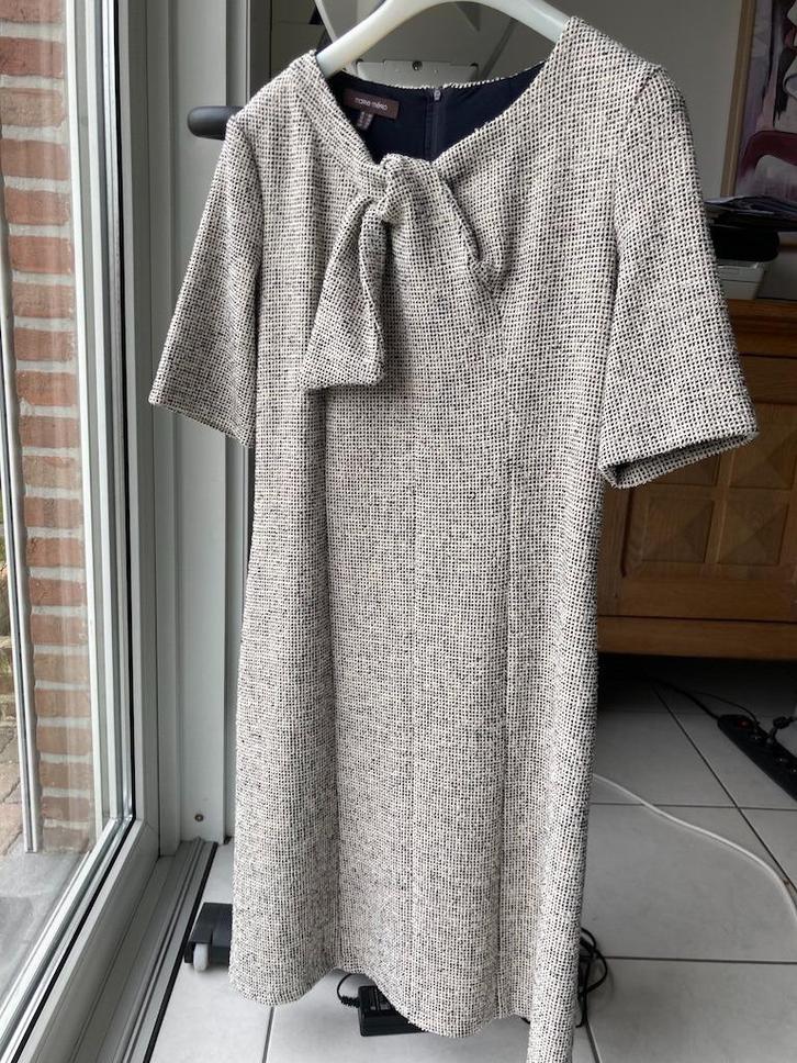 winterkleed korte mouw Marie Méro, Kleding | Dames, Jurken, Zo goed als nieuw, Maat 42/44 (L), Overige kleuren, Knielengte, Ophalen of Verzenden