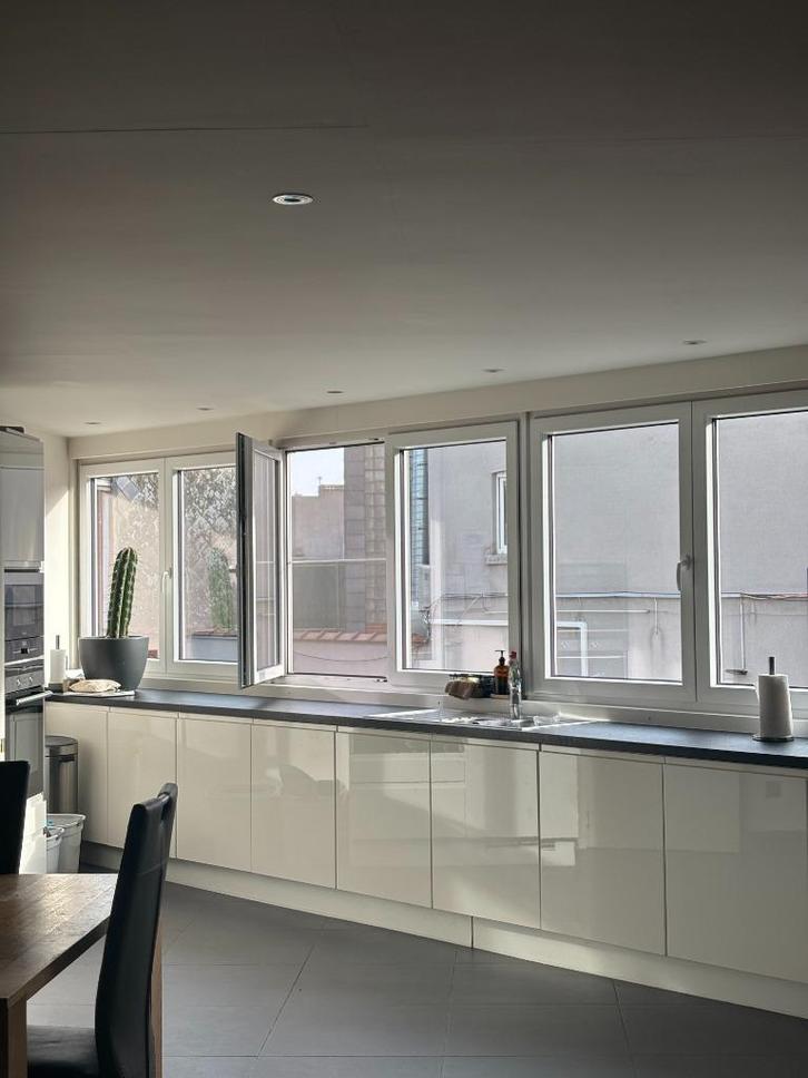 INSTAPKLAAR 2SLPK APP  + TERRAS 500m VAN HASSELT CENTRUM, Immo, Maisons à vendre, Hasselt, Jusqu'à 200 m², Appartement, Ventes sans courtier