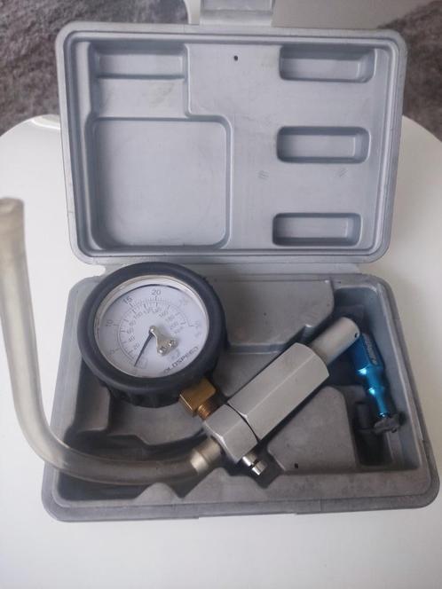 Test en tuning apparatuur carbu tillotson HW 31 en HW 27, Sport en Fitness, Karting, Zo goed als nieuw, Onderdelen Kart, Ophalen of Verzenden