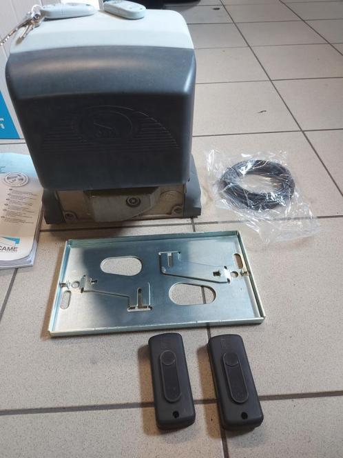 Automatische aandrijving voor hekwerken/poorten, Tuin en Terras, Tuinhekken en Hekwerk, Gebruikt, Tuinhek, Aluminium, Ophalen