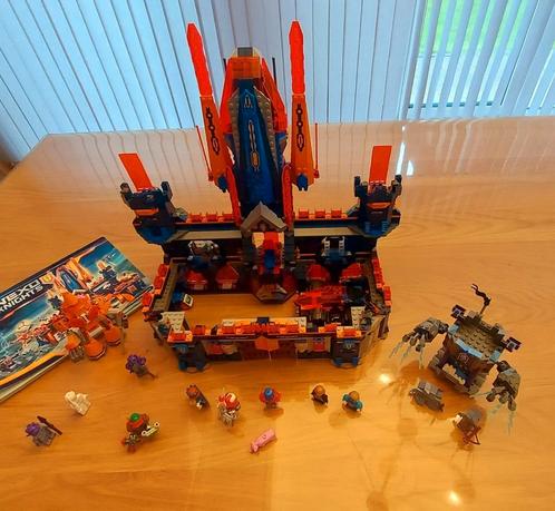 Lego nexo knights 70357 Knighton kasteel, compleet!, Enfants & Bébés, Jouets | Duplo & Lego, Comme neuf, Lego, Ensemble complet
