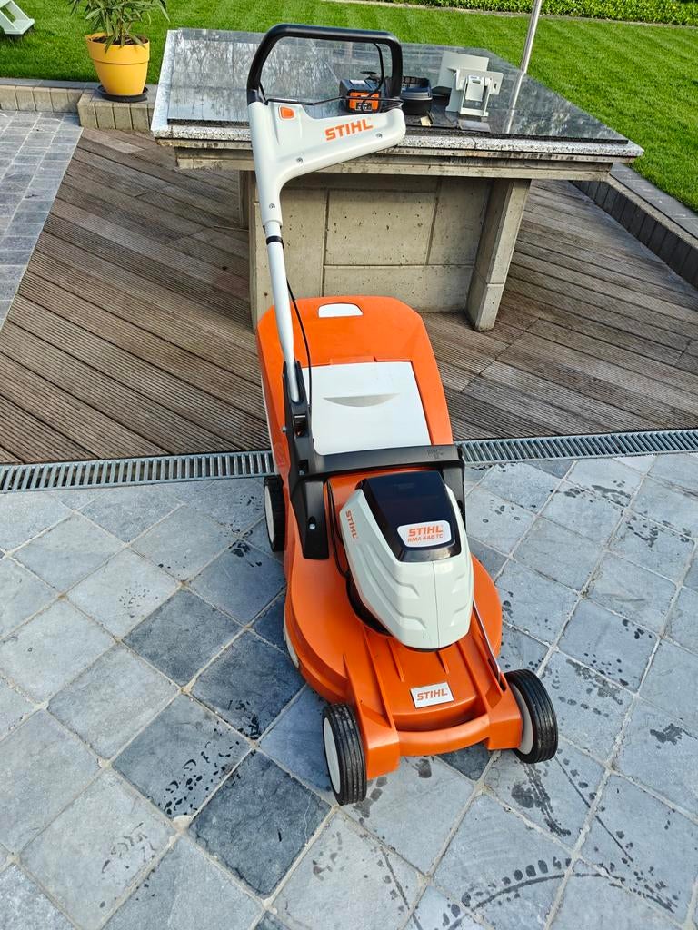 Accu grasmaaier Stihl 448 TC, Tuin en Terras, Grasmaaiers, Ophalen