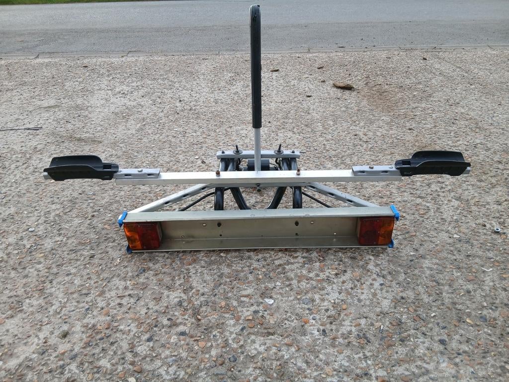 Fietsendragen voor 1 fiets, Auto diversen, Fietsendragers, Ophalen, 1 fiets, Elektrische fiets