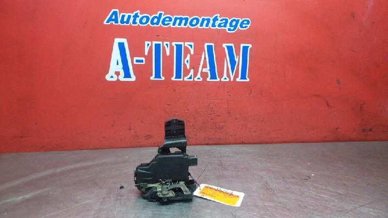 SERRURE DE PORTE RODS AVANT DROIT Volkswagen Passat (3B2), Utilisé, Volkswagen