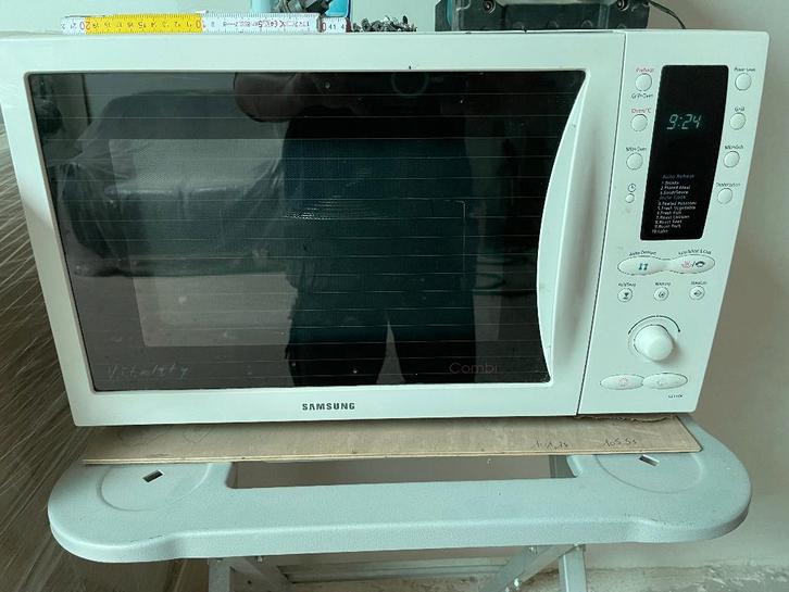 micro onde, Elektronische apparatuur, Microgolfovens, Gebruikt, Tussenbouw, Crisp, Grill, Hete lucht, Oven, Draaiplateau, Ophalen