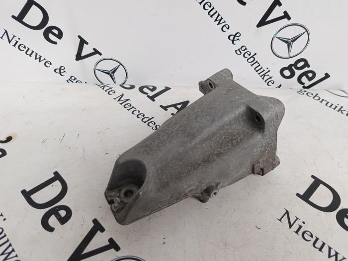 Support moteur d'un Mercedes GLC-Klasse, Autos : Pièces & Accessoires, Suspension & Châssis, Mercedes-Benz, Utilisé, 3 mois de garantie