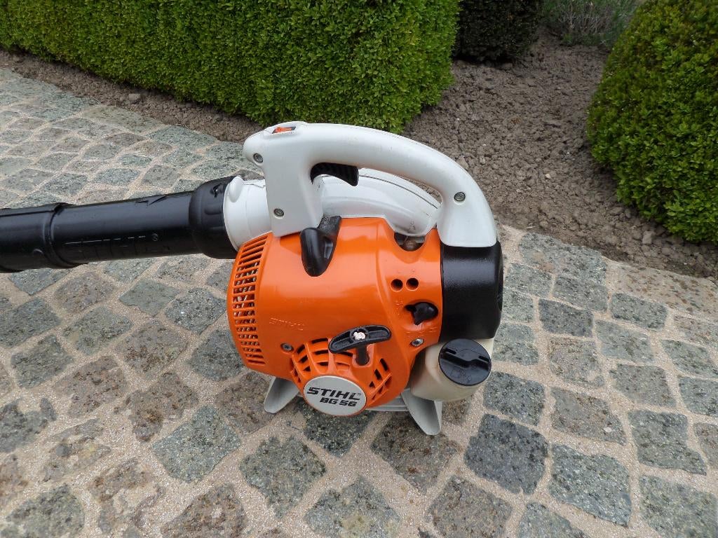 Bladblazer van Stihl type BG56, Stihl, Porté à la main, Enlèvement, Utilisé