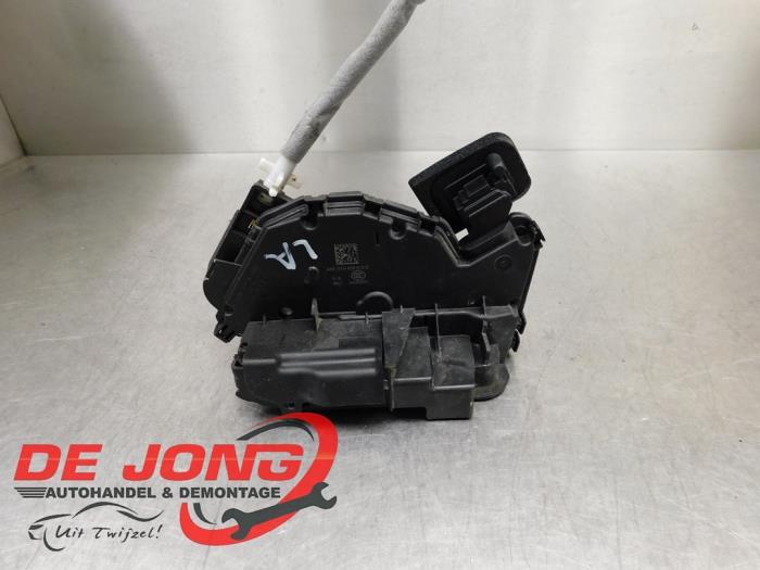 Serrure portière mécanique 4portes arrière gauche d'un Vo, Volkswagen, -, 3 mois de garantie, Utilisé