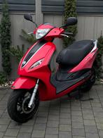 Piaggio New Fly | B Klasse | Ferrari Rood |Originele Scooter