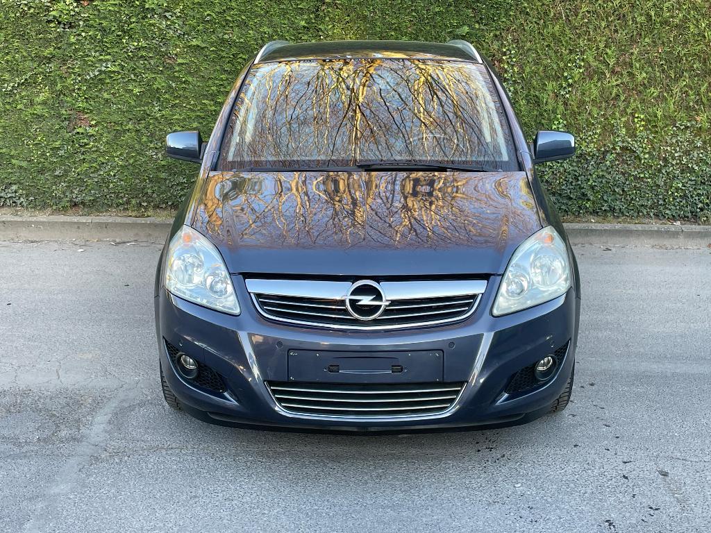 Opel Zafira Cosmo /1.6 Benzine/ 115000km/ 2009/, Autos, Opel, Argent ou Gris, Achat, Capteur de stationnement, Entreprise