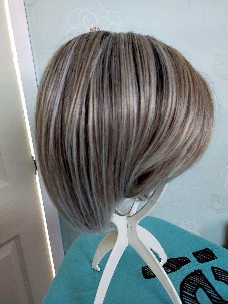 JB Extensions pruik Ann, Ophalen, Zo goed als nieuw