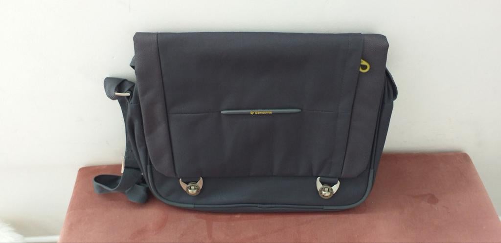 Laptoptassen, Computers en Software, Laptoptassen, Ophalen, Samsonite
