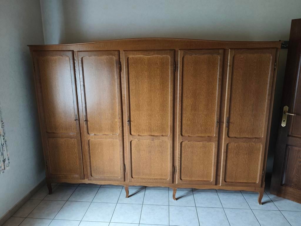 Armoire 5 portes très spacieuse, Antiquités & Art, Enlèvement
