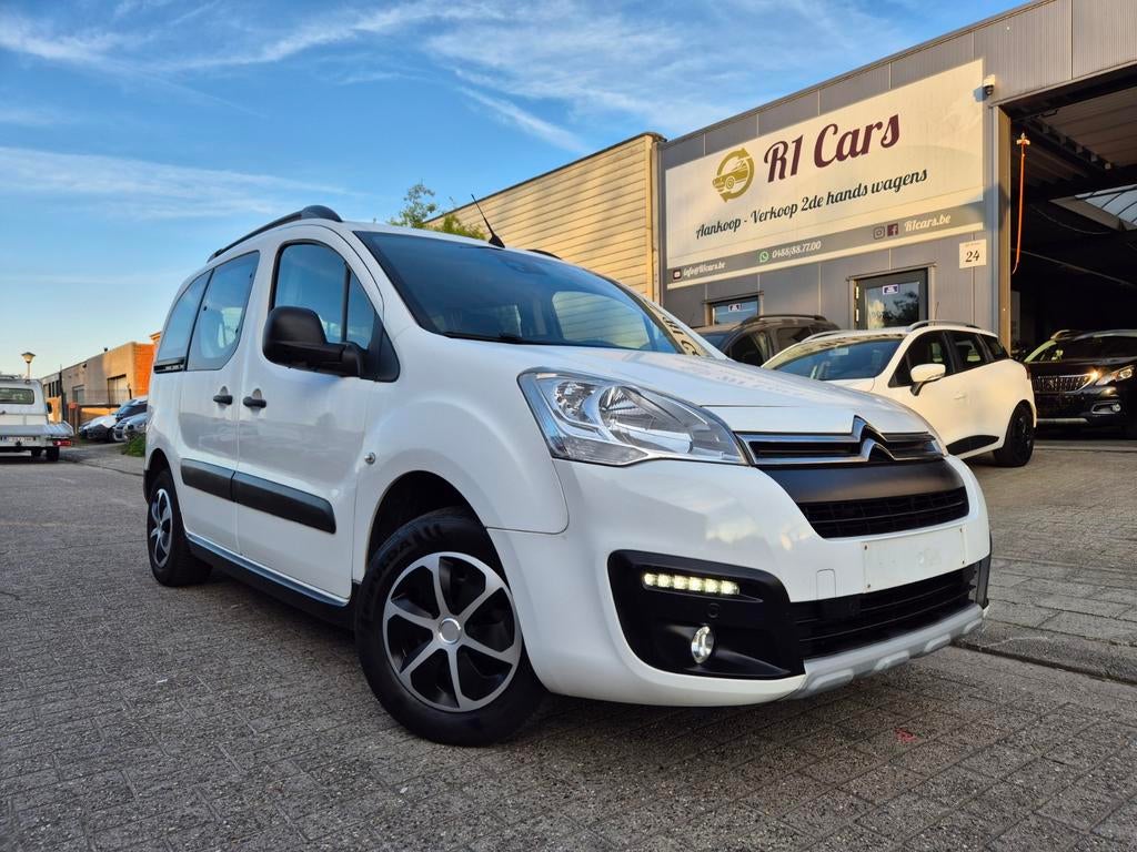 Citroën Berlingo 1.6Hdi 2017 160.000km/Euro6/7plaats/Navi/AC, Achat, Euro 6, Entreprise, 7 places