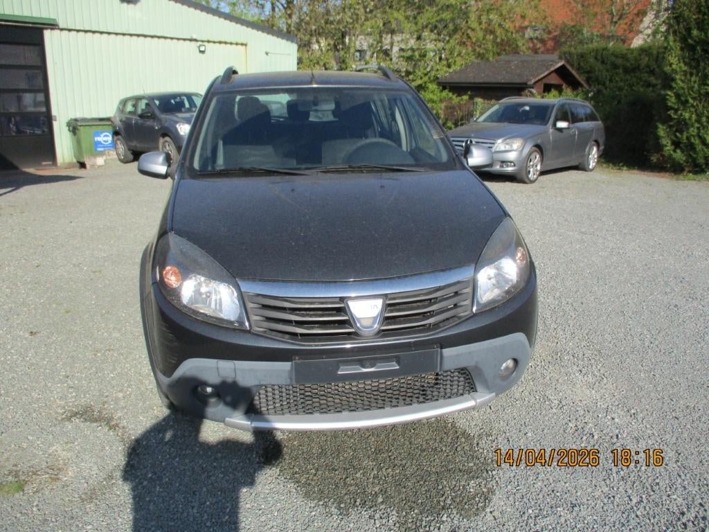 Dacia Sandero Stepway 1.6I Climatiseur, 139 g/km, Entreprise, Noir, 5 portes