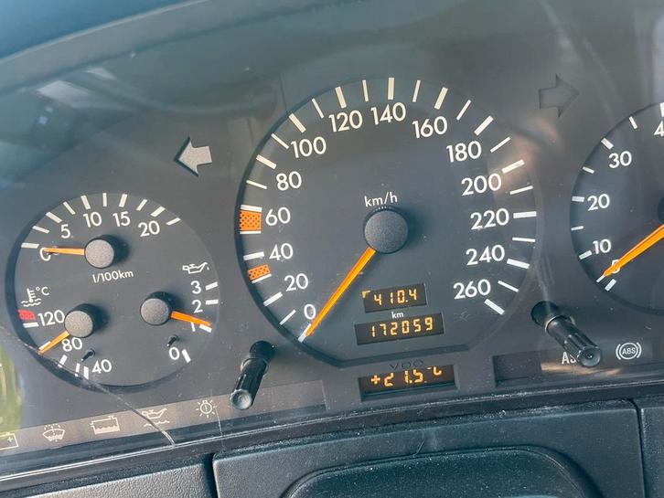 mercedes 300SE, Auto's, Oldtimers, Particulier, Open dak, Mercedes-Benz, Benzine, Berline, Automaat, Zwart, Zwart, Leder, Ophalen