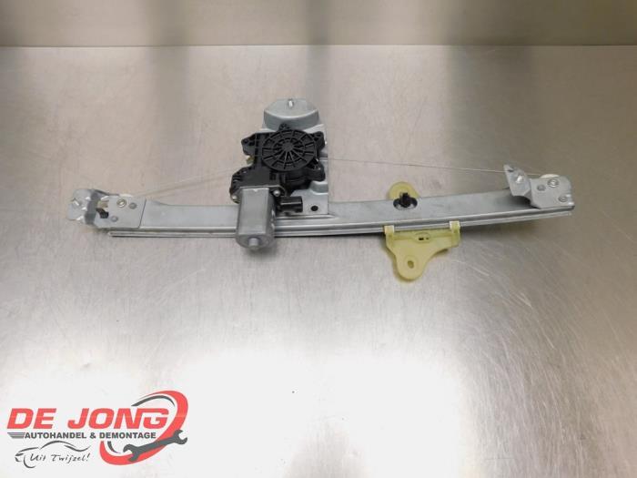 Mécanique vitre 4portes avant gauche d'un Renault Clio, Renault, -, 3 mois de garantie, Utilisé