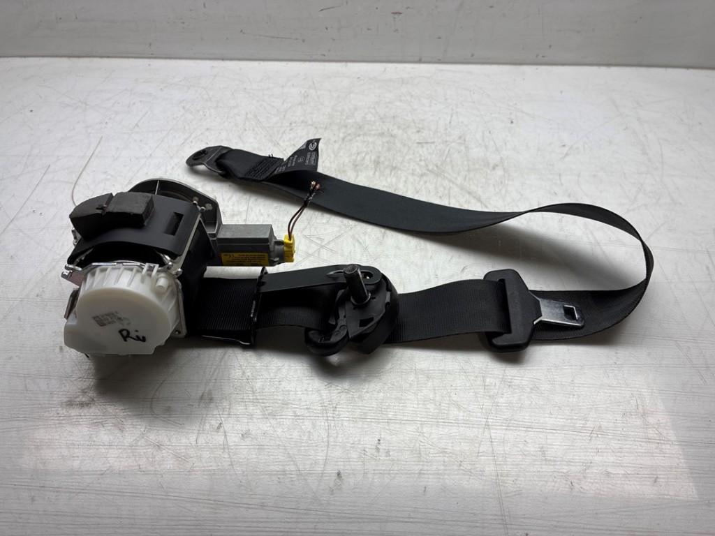 CEINTURE DE SECURITE AVANT DROIT Ford Fiesta 6 (JA8), Henry-Ford-Straße  1
50735  Köln, DE, Ford-Werke GmbH, Kunden@ford.com, Ford